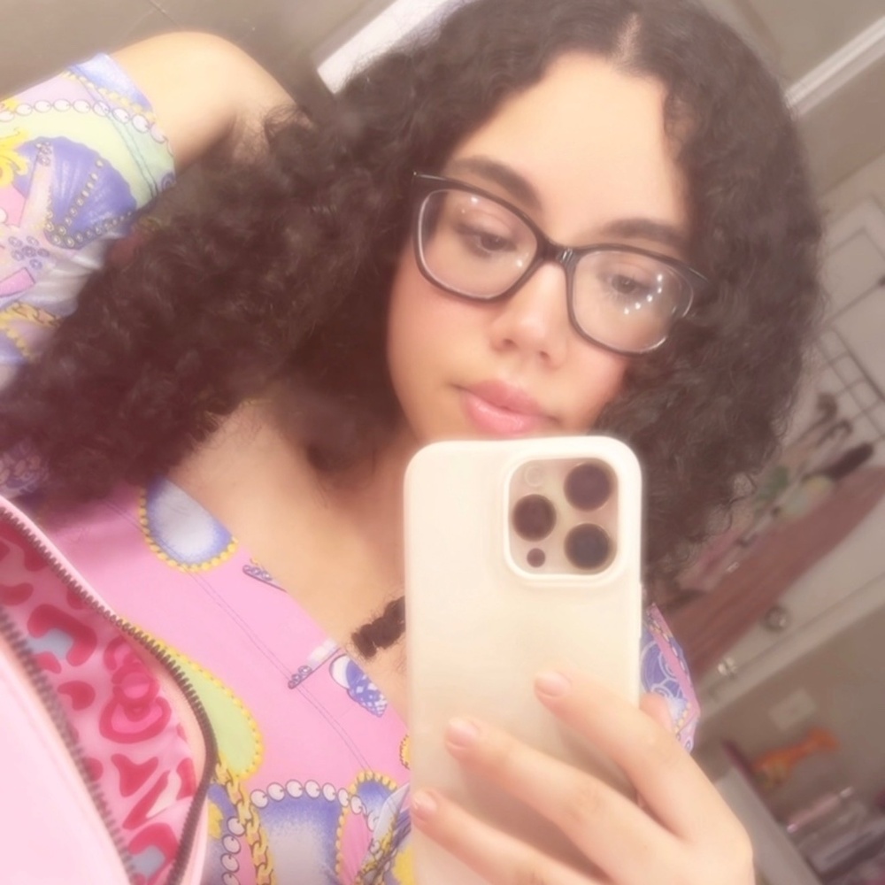 Meet your Posher, Angelica